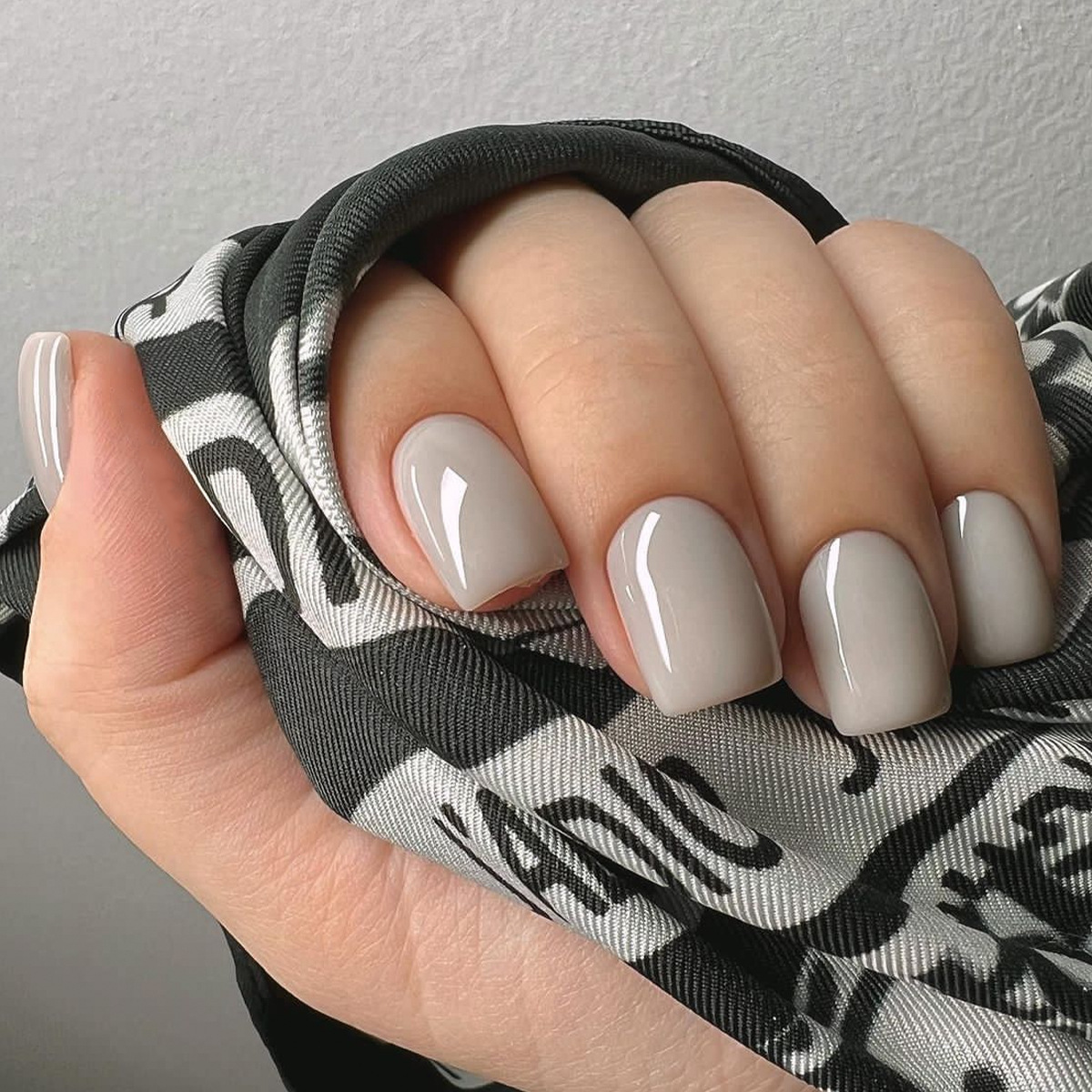Nail Art Simple Elegant - 24개입 프렌치 숏 솔리드 컬러 인조