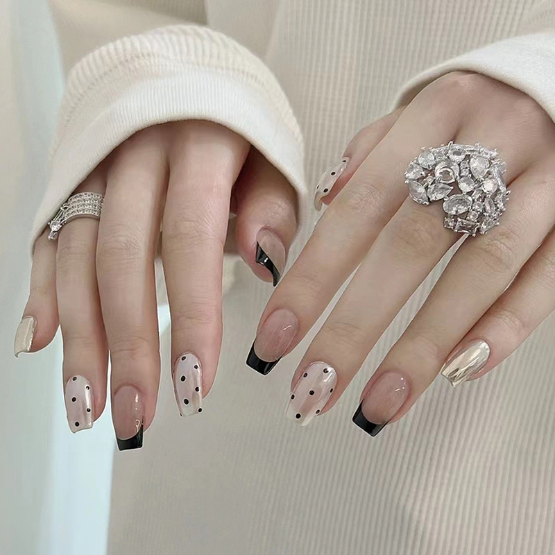 24개 중간 사이즈 관 모양 프레스온 네일 심플 발레  - Nail Art Simple 리뷰 및 가격