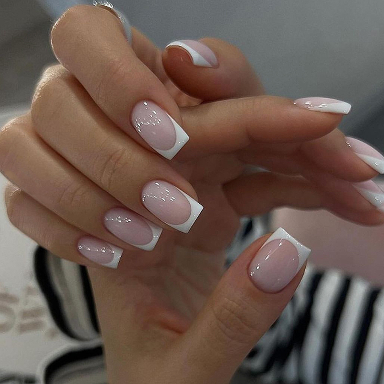 24개 심플 발레 글리터 탈부착 가능한 핑크 그라데이션 - Nail Art Fake Nails 리뷰 및 가격